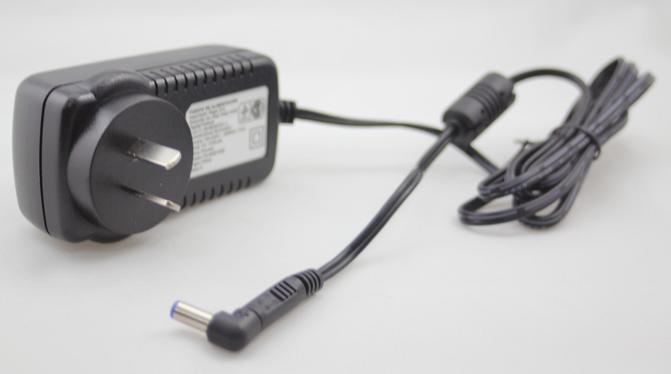 PRONEXT FUENTE SWITCHING 15V 1,5A