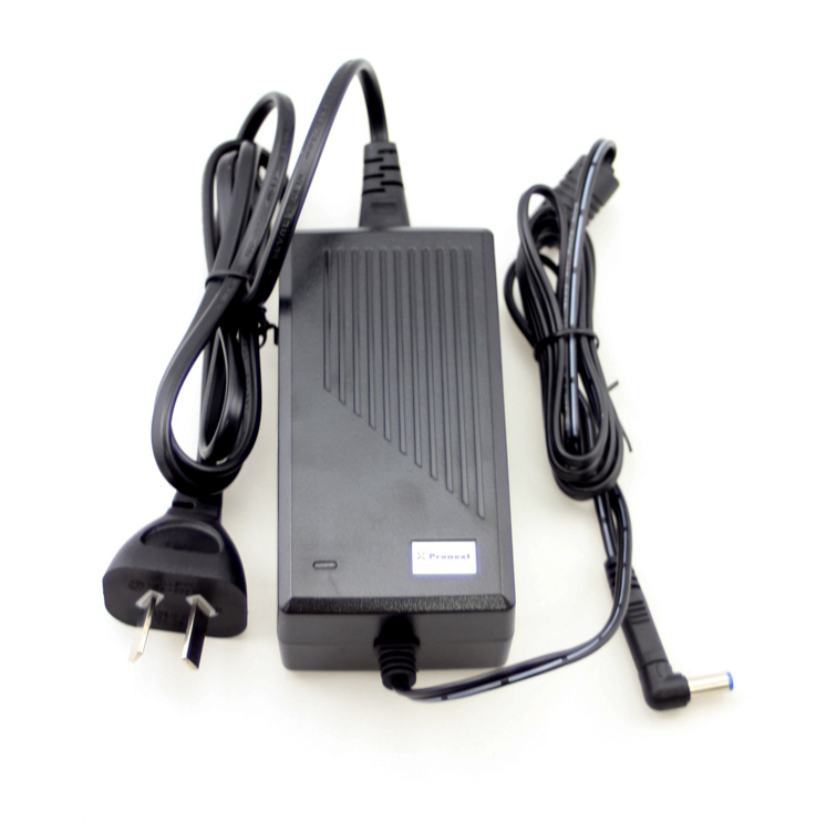 PRONEXT FUENTE SWITCHING DE TENSIÓN DE SALIDA 12V 5A