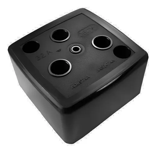 TOMA INDUSTRIAL 3X32AMP/380V+T