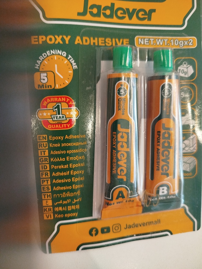 JADEVER ADHESIVO EPOXI PESO NETO 10G. CURA COMPLETAMENTE EN 4/6 HS