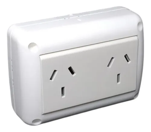 [0768502] EXULTT  TOMACORRIENTE DOBLE 10 A (3 MÓDULOS) BLANCO SOBREPONER